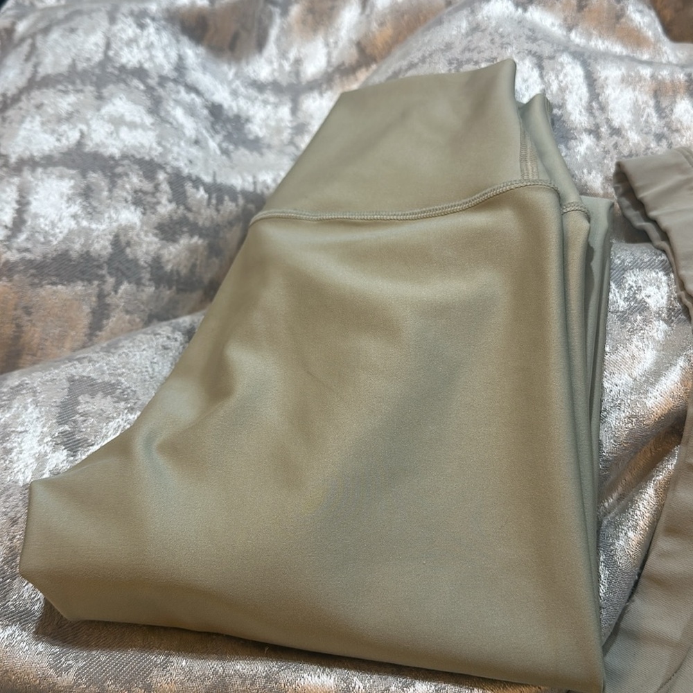 ALO LIMESTONE AIRLIFT legging - Picture 4 of 6